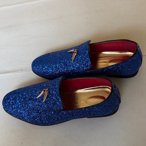 #Blue glitter loafers
